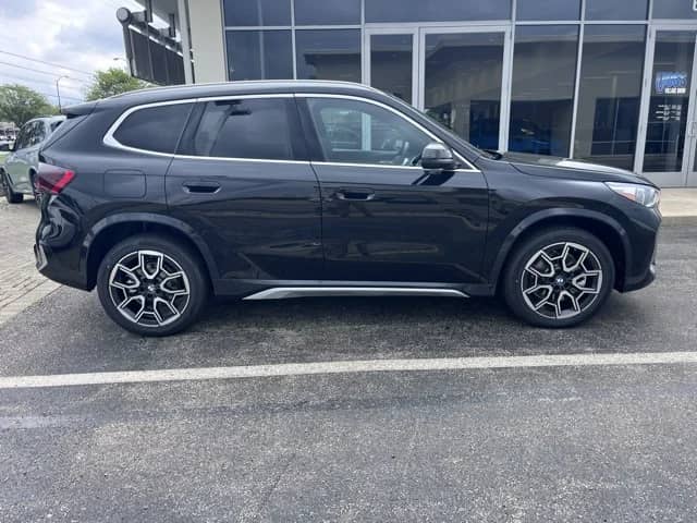 2025 BMW X1 - Image 2