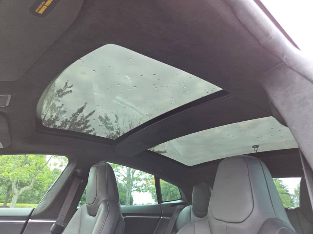 2016 Tesla Model S - Image 3