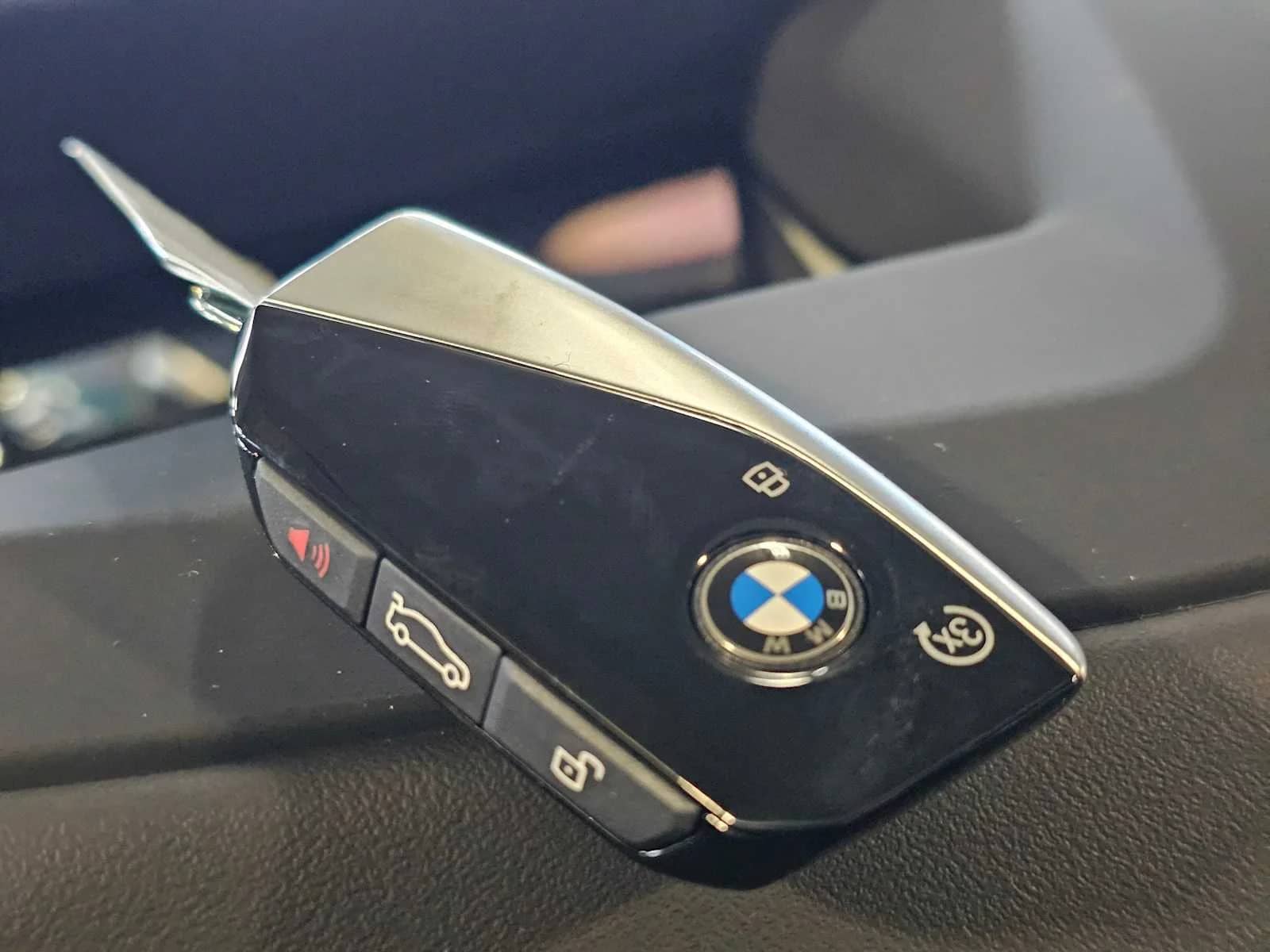 2027 BMW X7 - Image 33