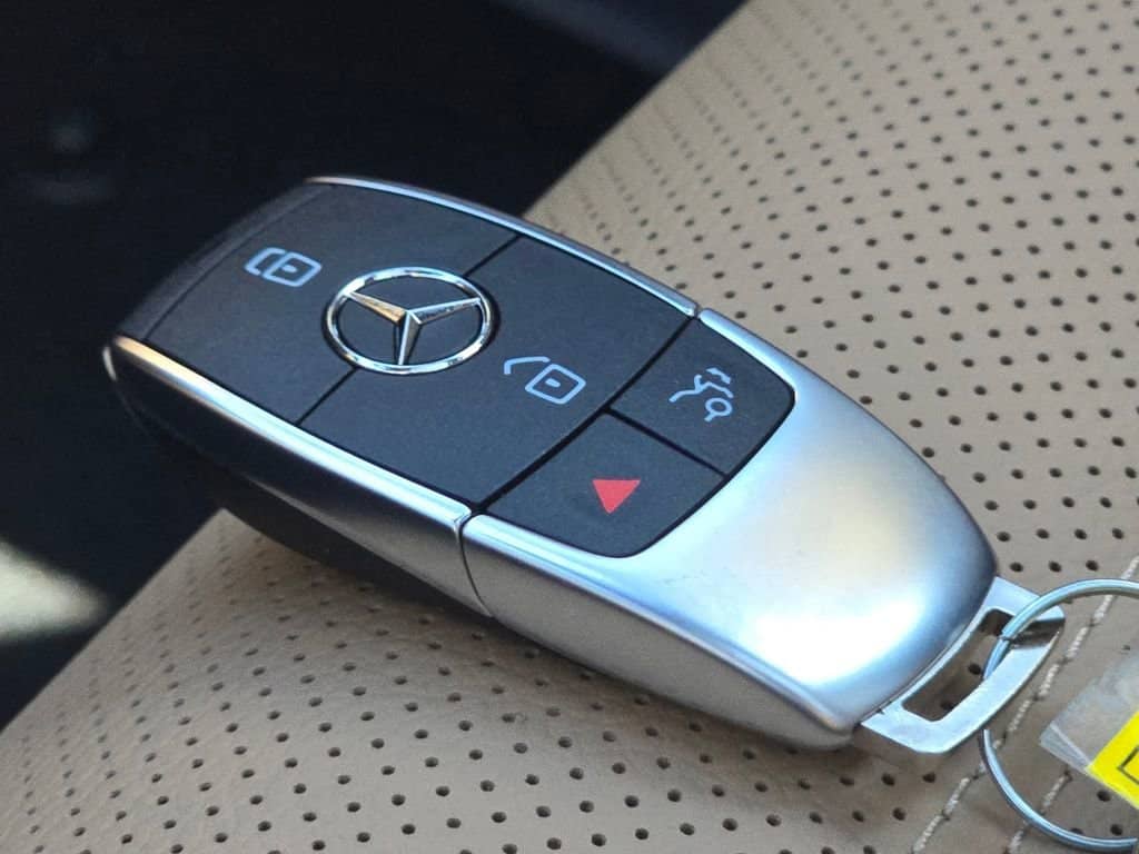 2026 Mercedes-Benz GLS - Image 82
