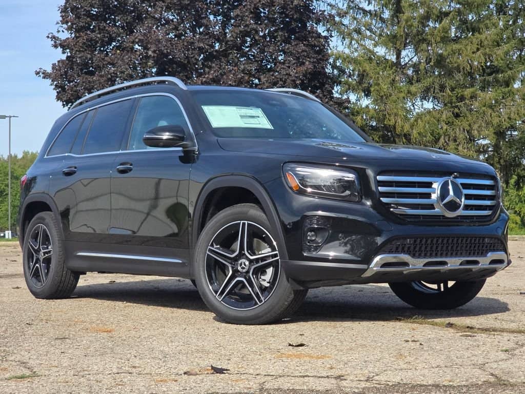 2026 Mercedes-Benz GLB - Image 2
