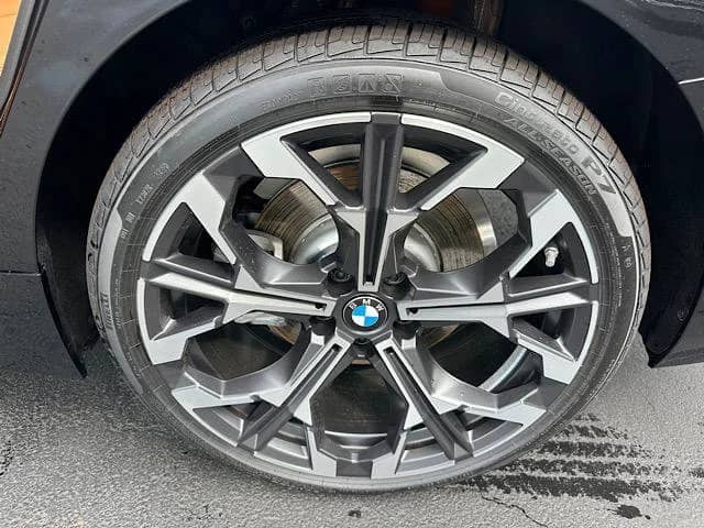 2026 BMW 3 Series - Image 7