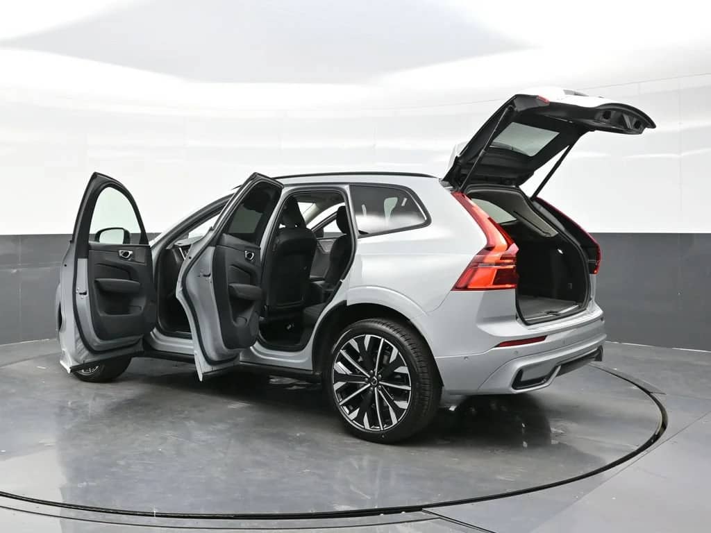 2027 Volvo XC60 - Image 47