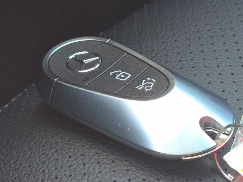 2027 Mercedes-Benz GLC - Image 76