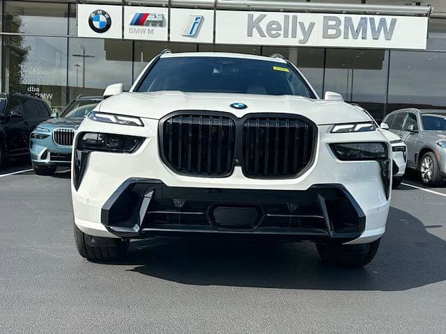 2027 BMW X7 - Image 2