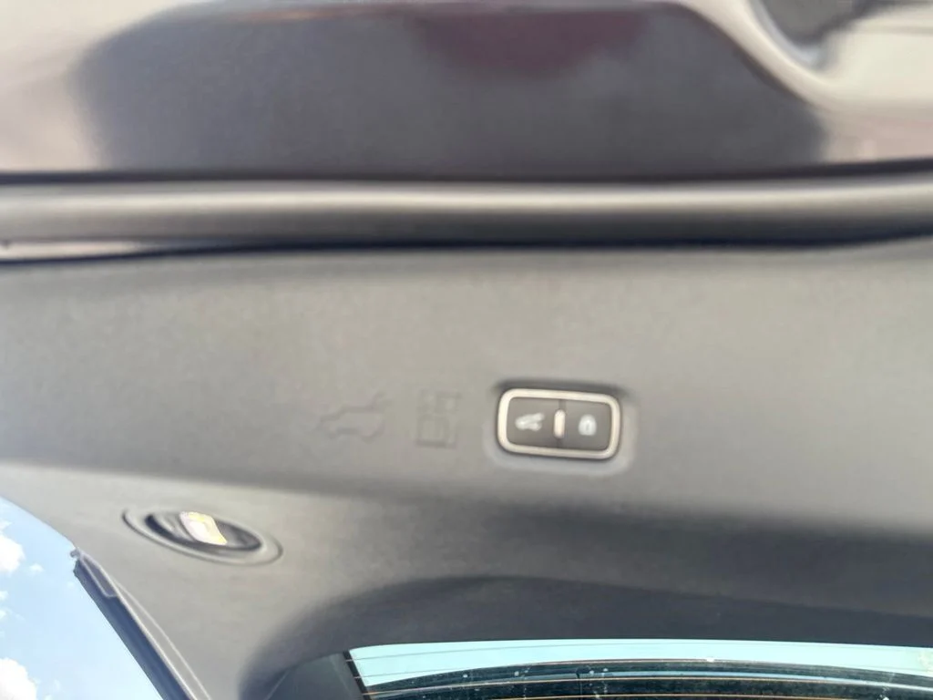 2027 Ford Expedition - Image 48