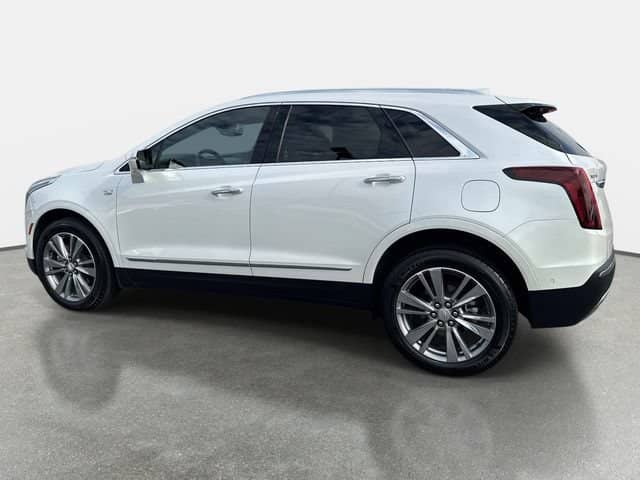 2026 Cadillac XT5 - Image 3