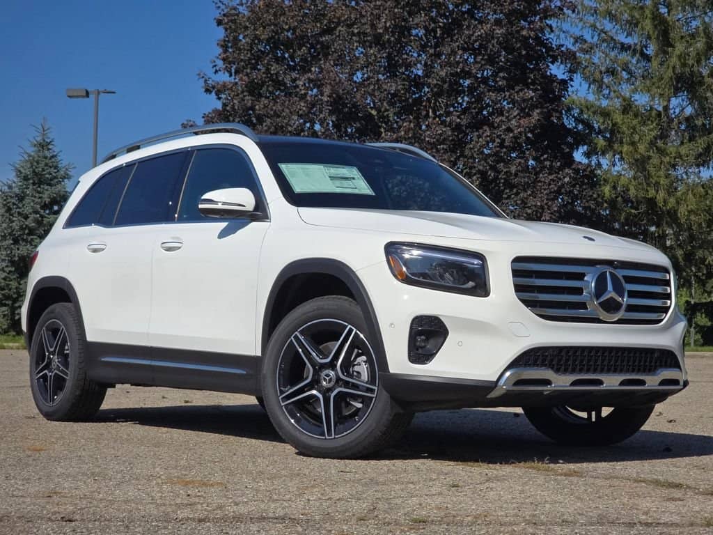 2026 Mercedes-Benz GLB - Image 2