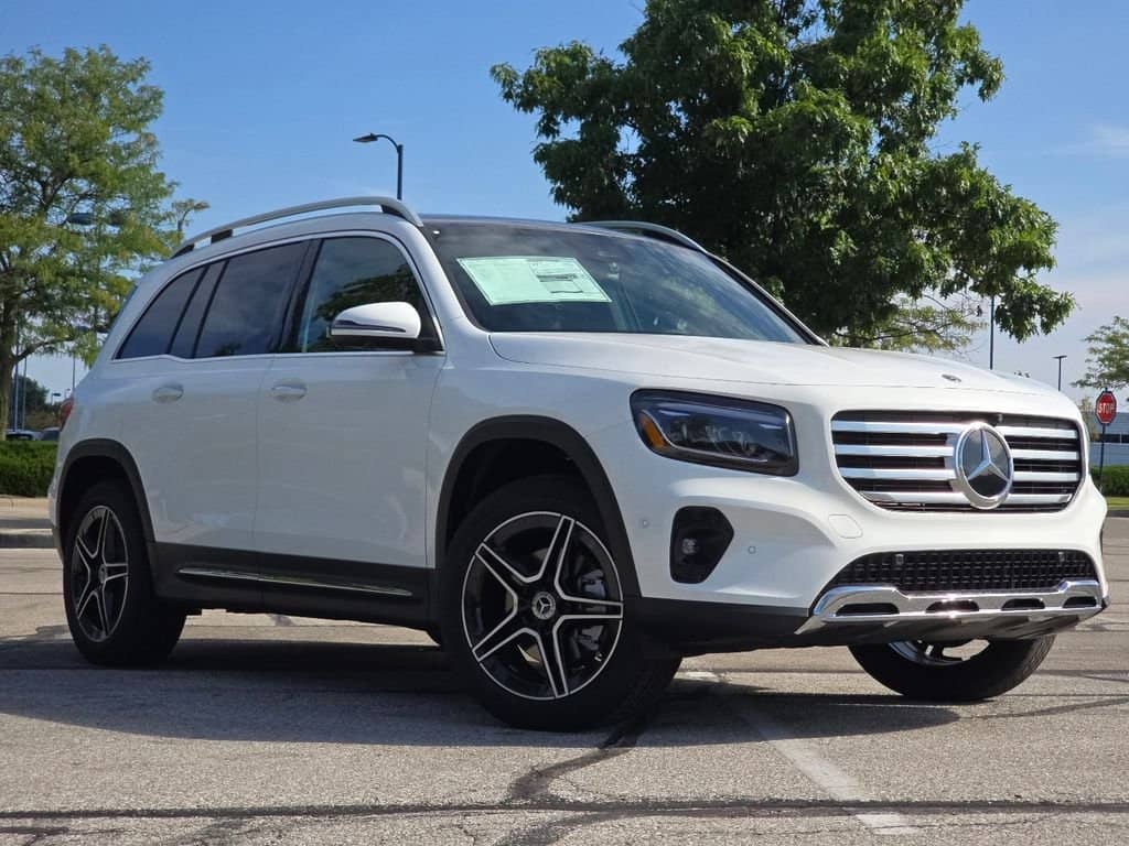 2026 Mercedes-Benz GLB - Image 2