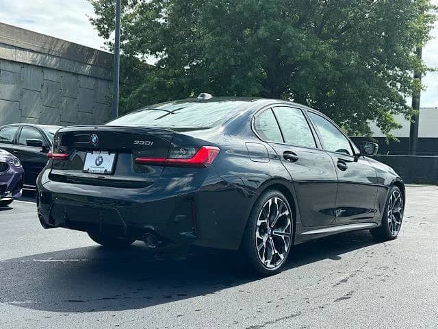 2026 BMW 3 Series - Image 3
