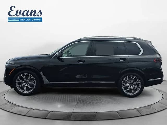 2027 BMW X7 - Image 2