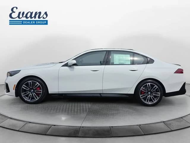 2027 BMW 5 Series - Image 2