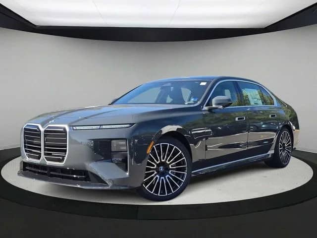 2027 BMW 7 Series - Image 1