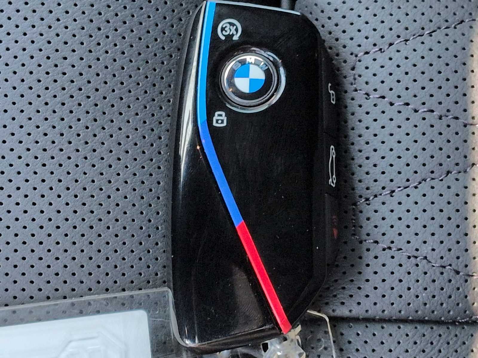 2027 BMW X7 - Image 38