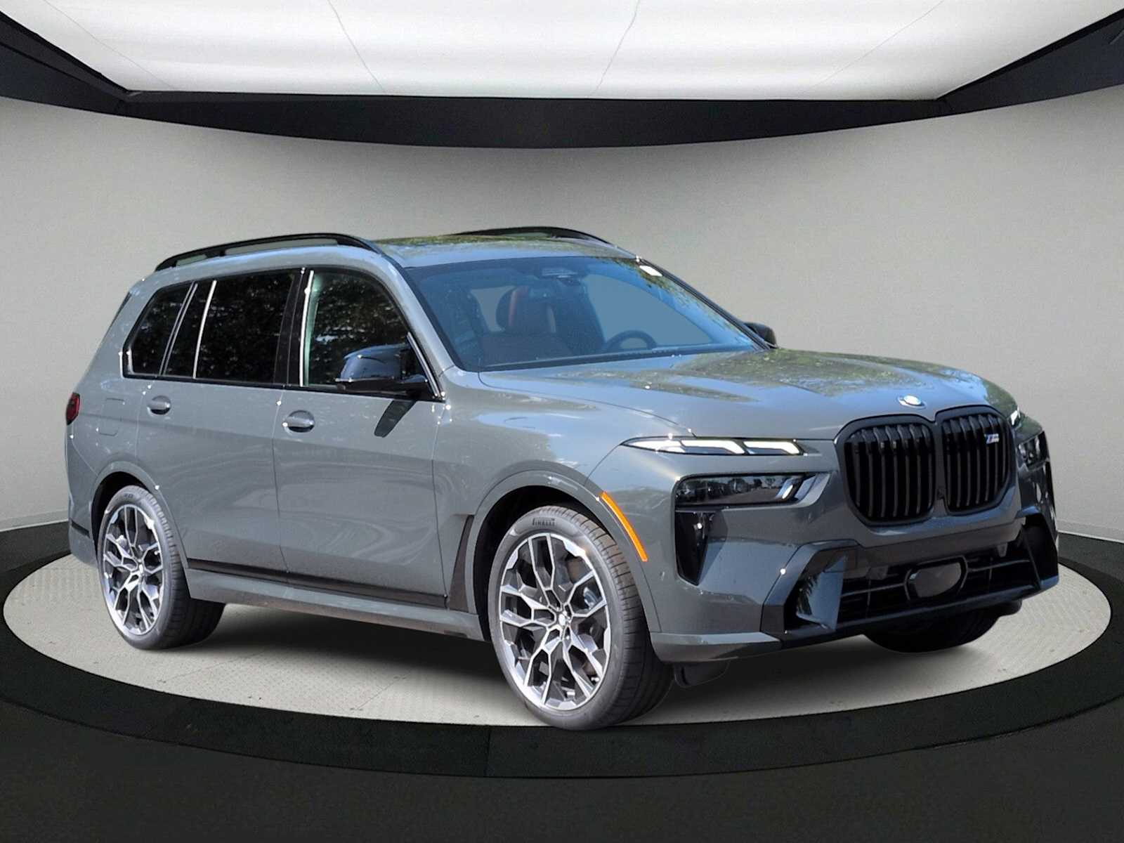2027 BMW X7 - Image 2