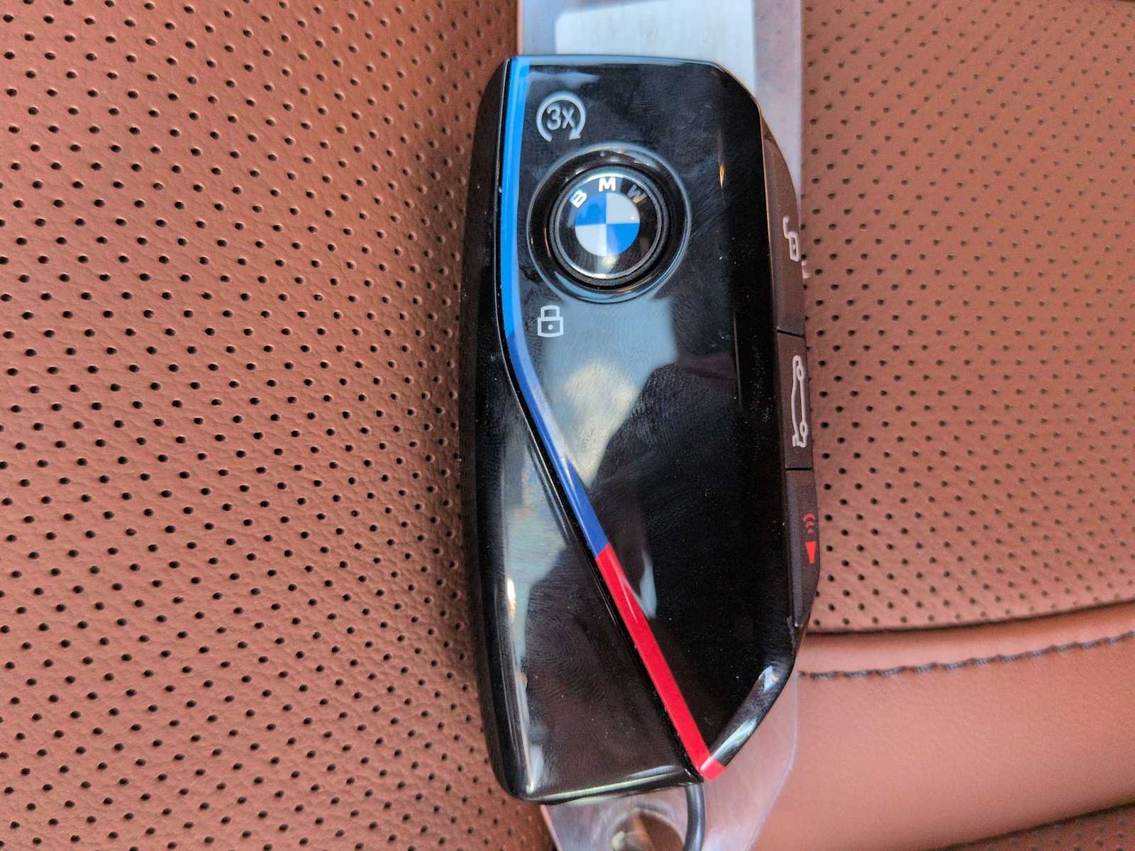 2027 BMW X7 - Image 37