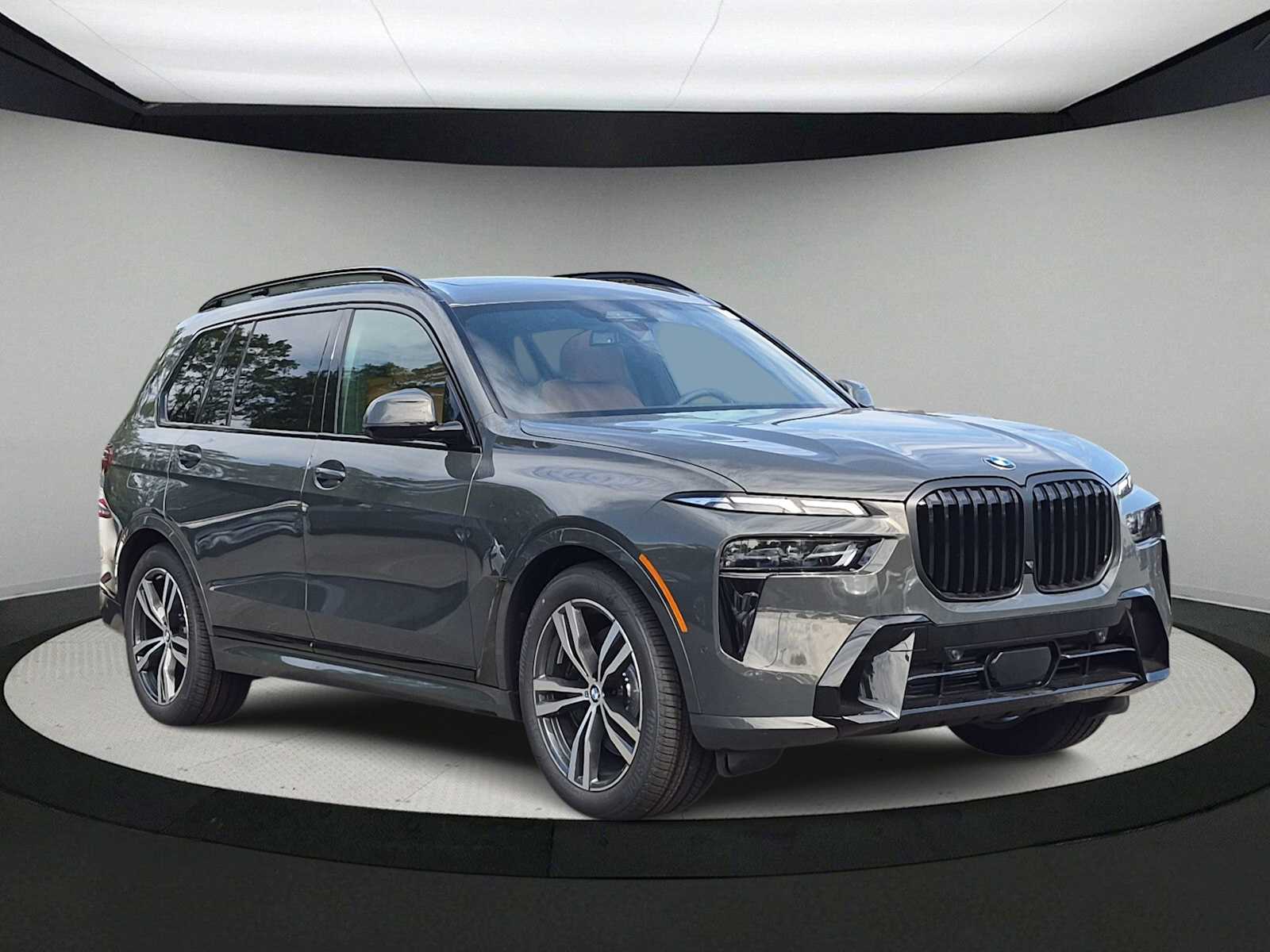 2027 BMW X7 - Image 2