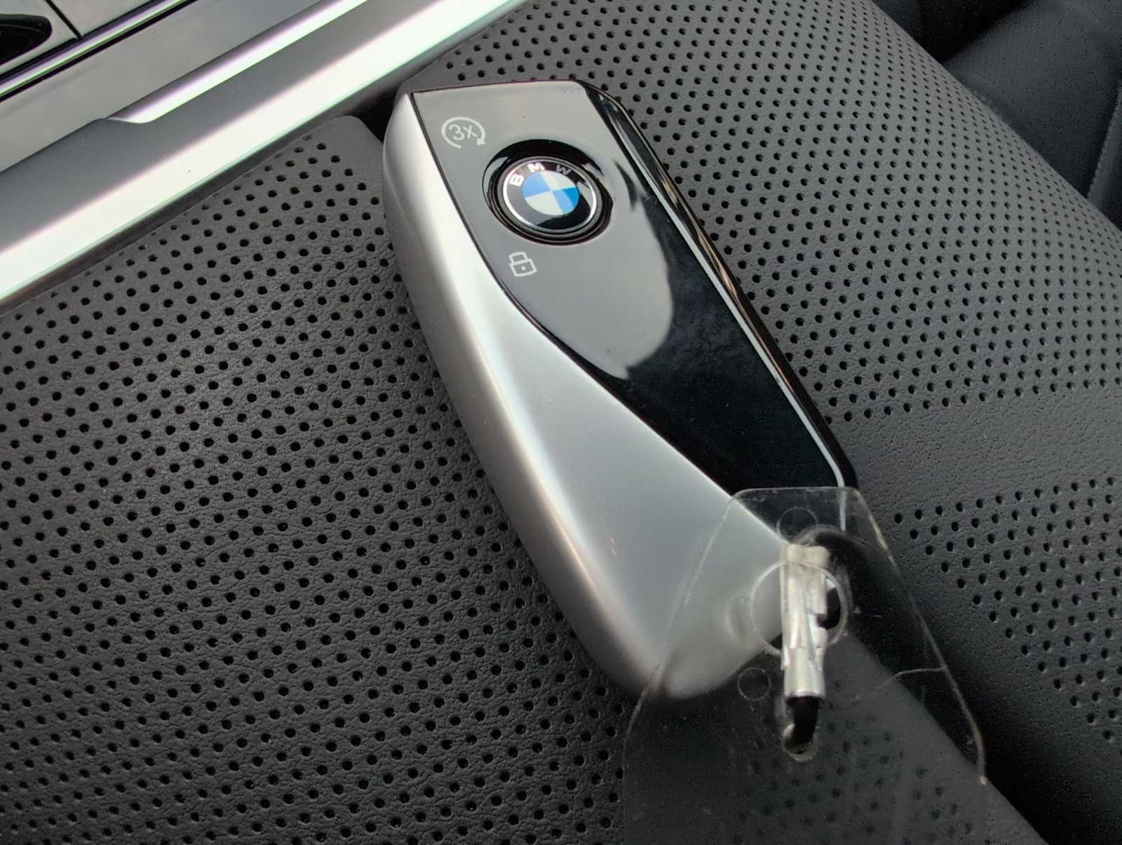 2026 BMW 7 Series - Image 33