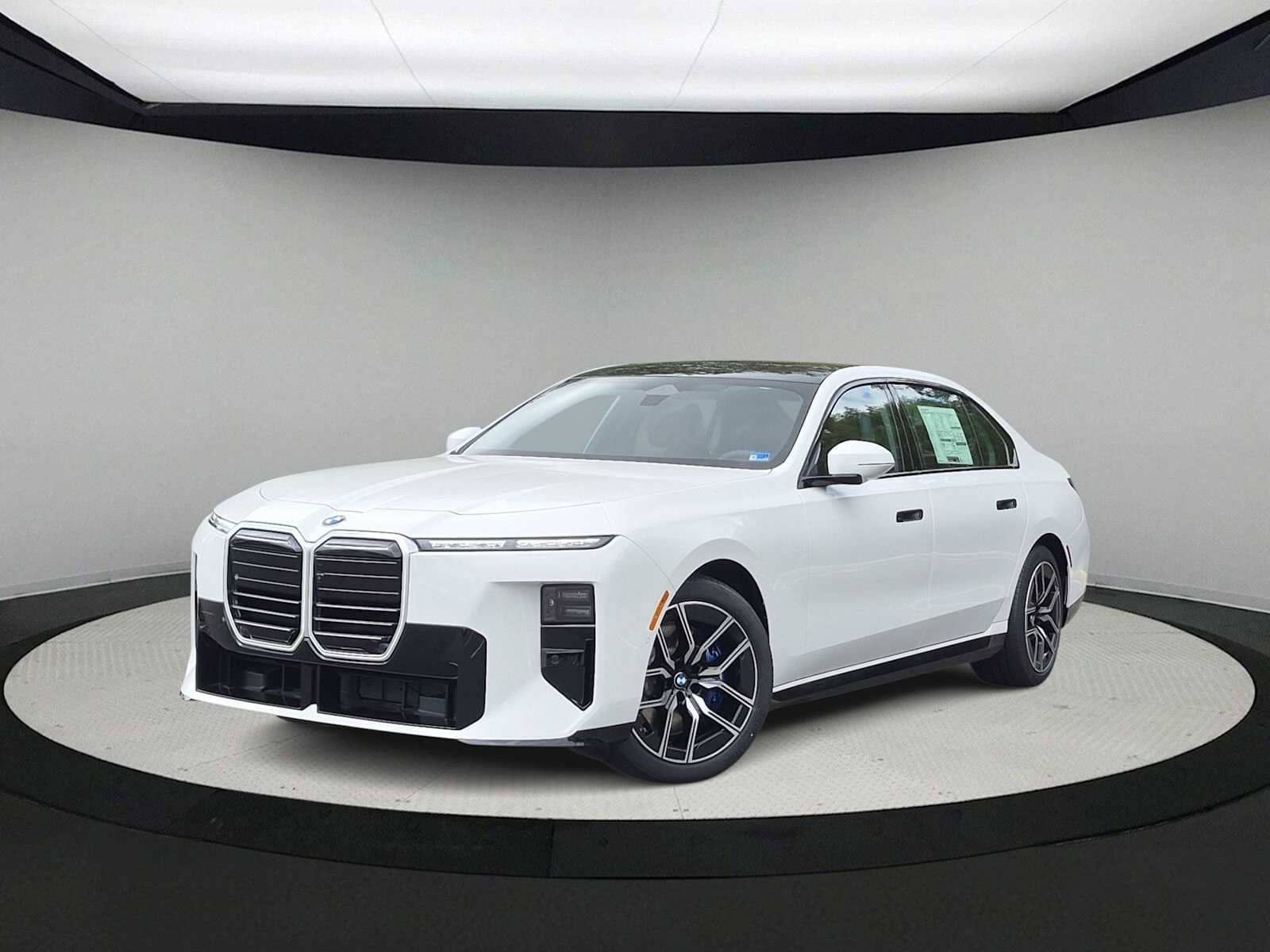 2027 BMW 7 Series - Image 1