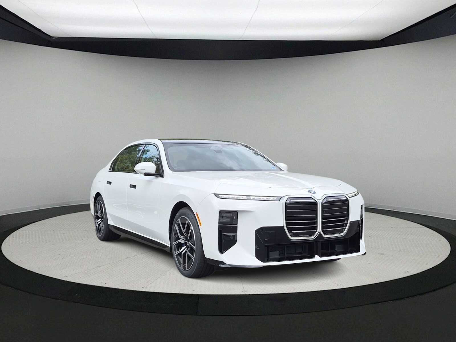 2027 BMW 7 Series - Image 2