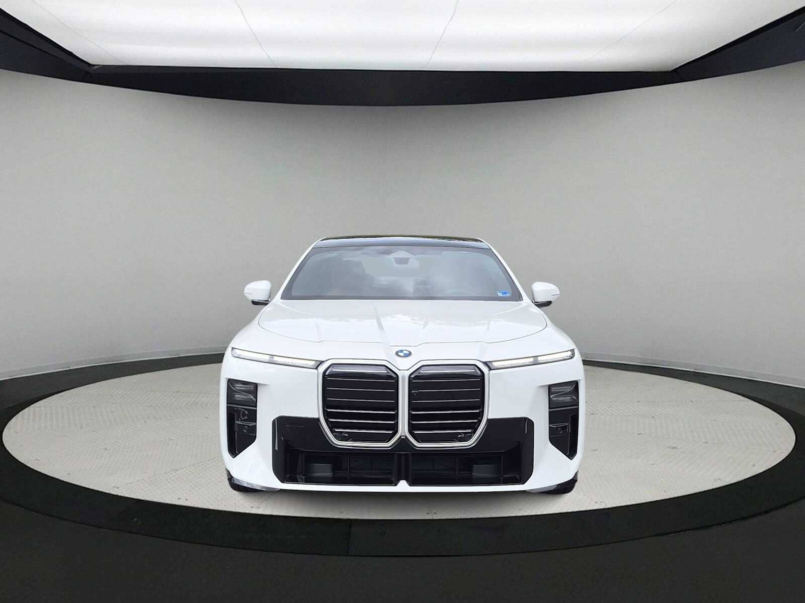 2027 BMW 7 Series - Image 3