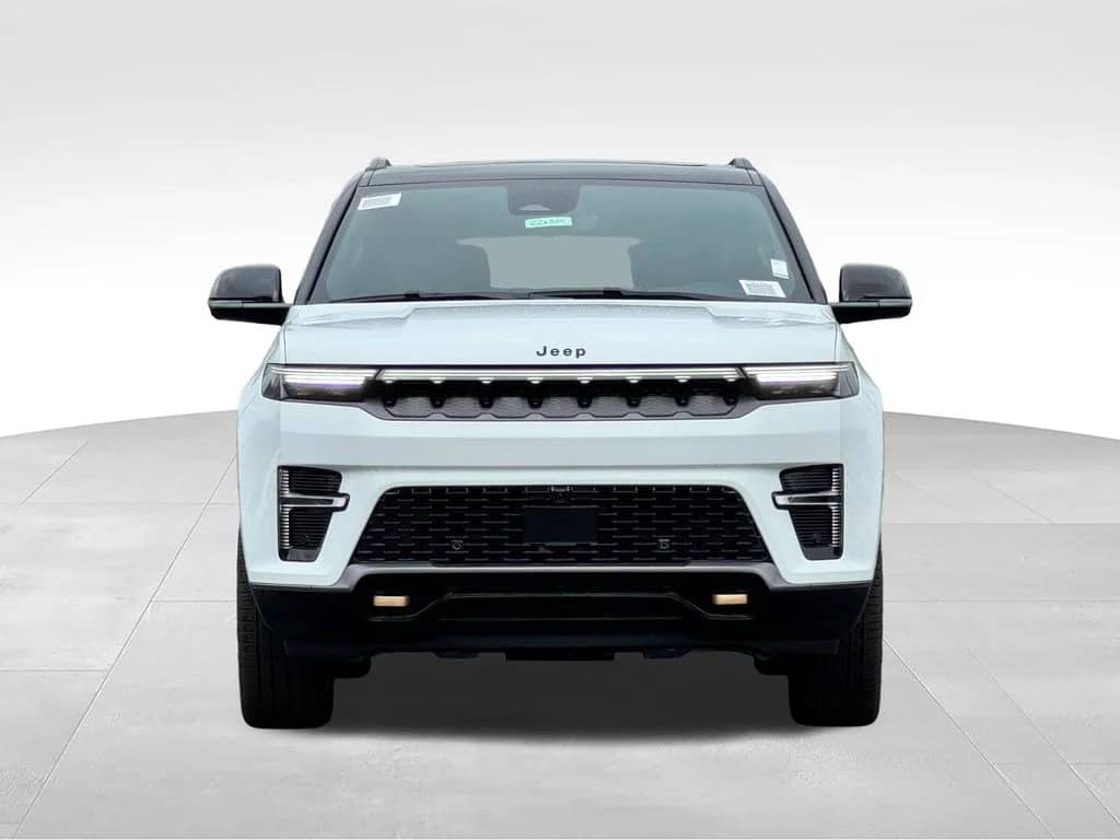 2026 Jeep Grand Wagoneer - Image 2