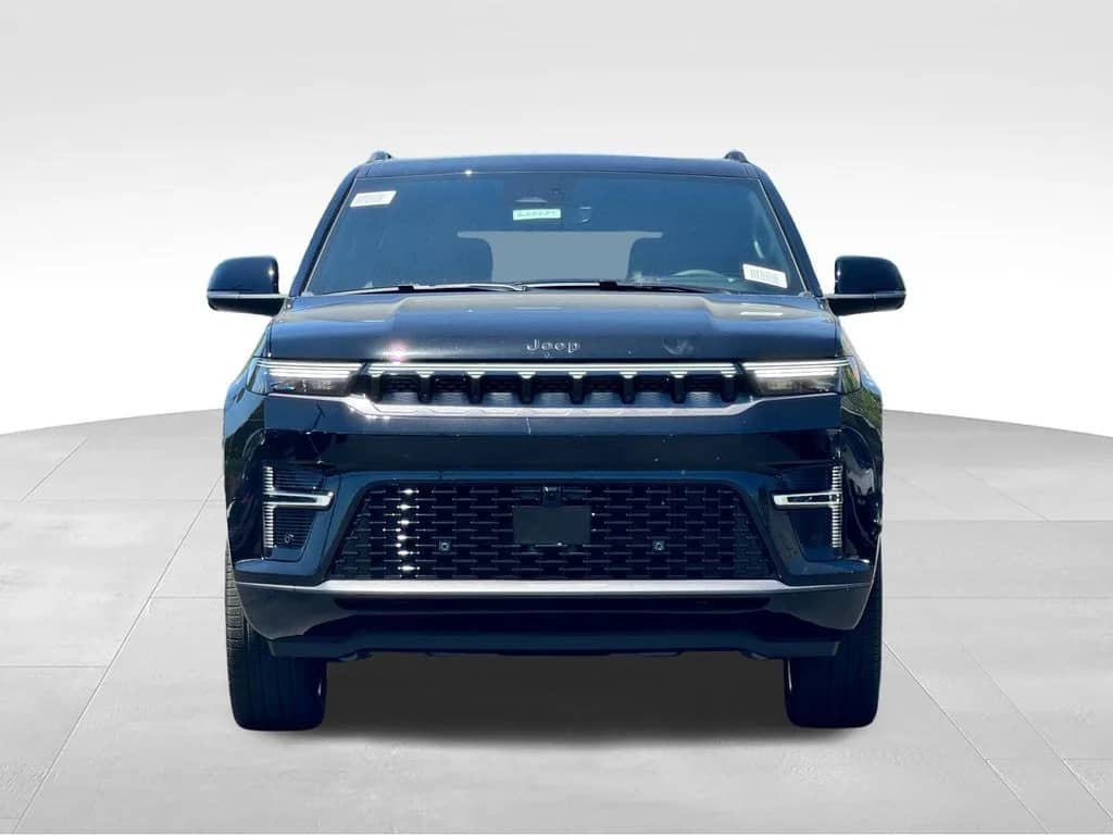 2026 Jeep Grand Wagoneer - Image 2