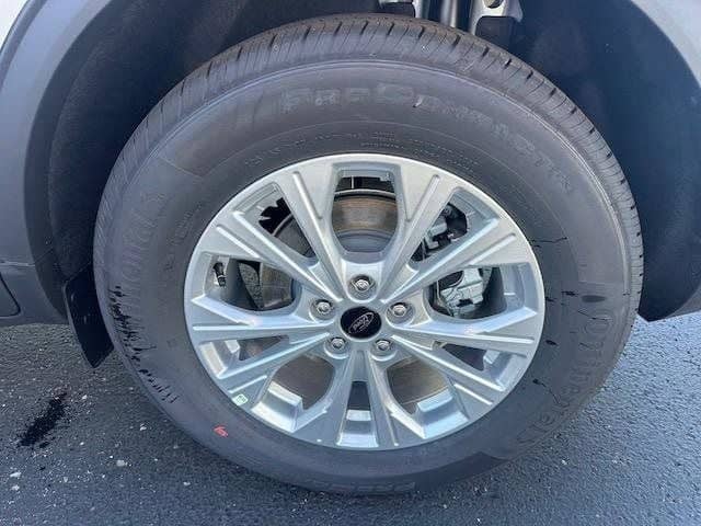 2024 Ford Escape - Image 26