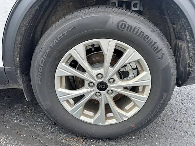 2024 Ford Escape - Image 25