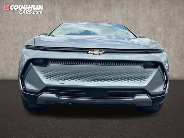 2025 Chevrolet Equinox EV - Image 2