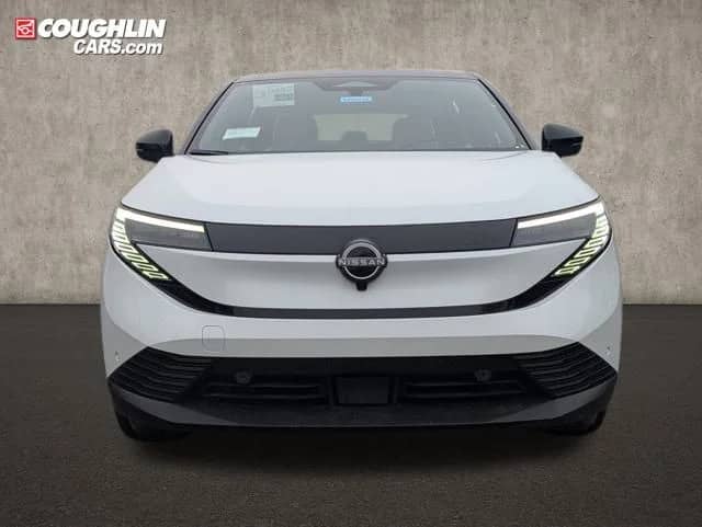 2026 Nissan LEAF - Image 2