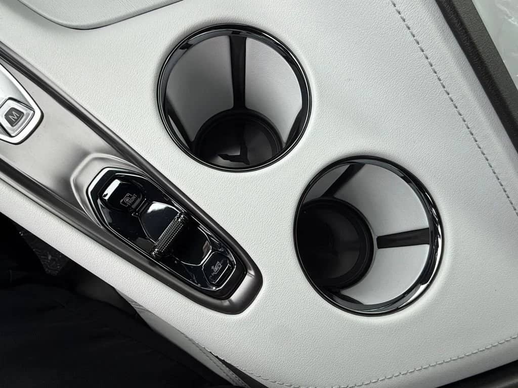 2026 Chevrolet Corvette - Image 21
