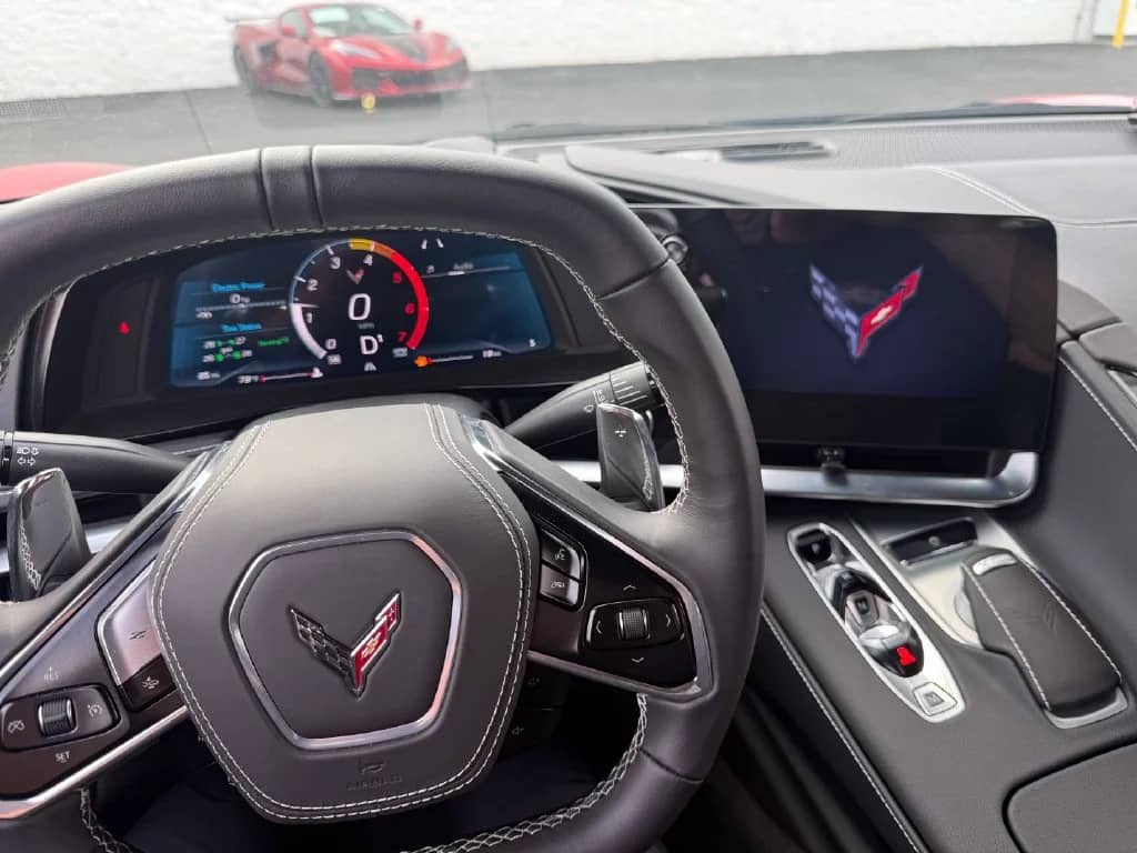 2025 Chevrolet Corvette - Image 2