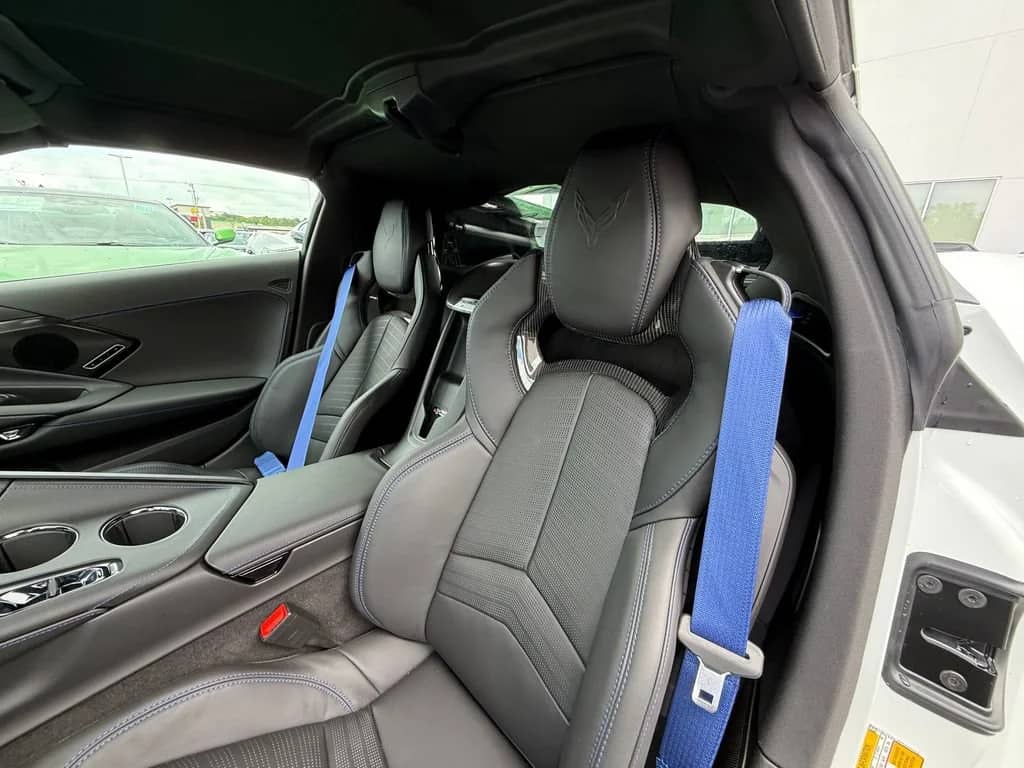 2026 Chevrolet Corvette - Image 2