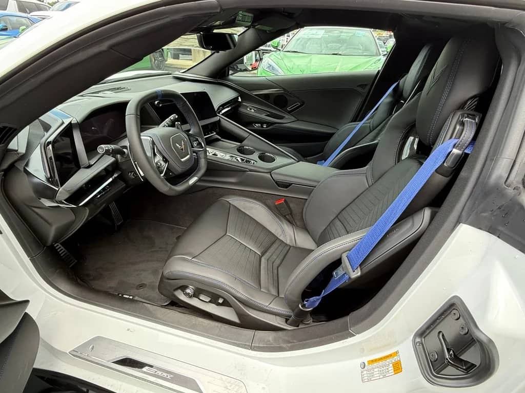 2026 Chevrolet Corvette - Image 3