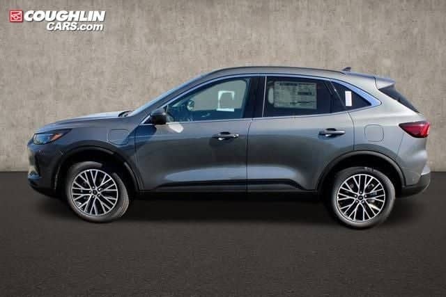 2024 Ford Escape - Image 2