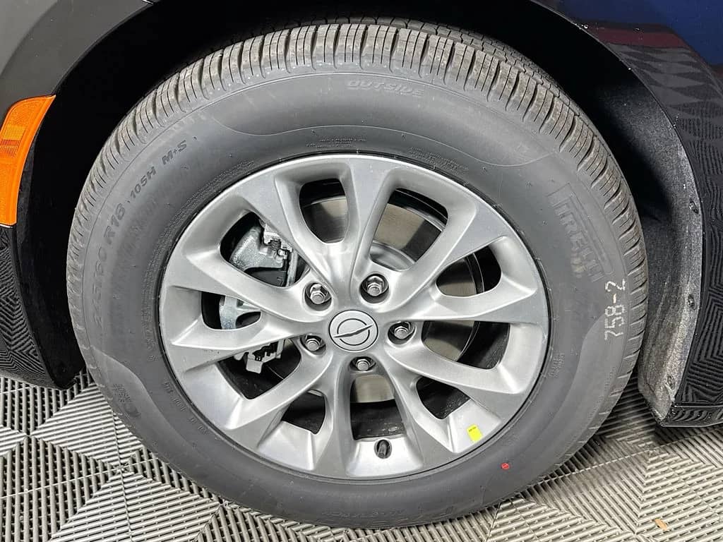 2026 Chrysler Pacifica - Image 34