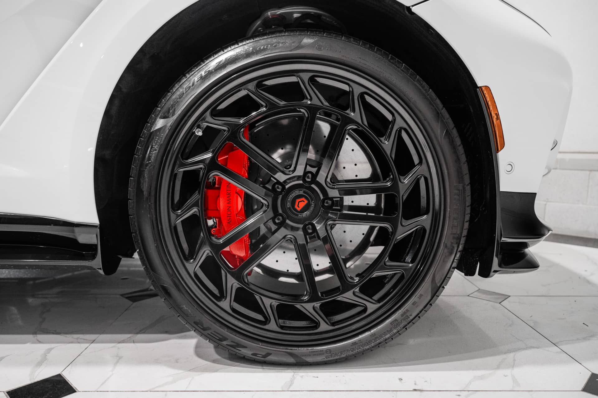 2026 Aston Martin DBX - Image 53