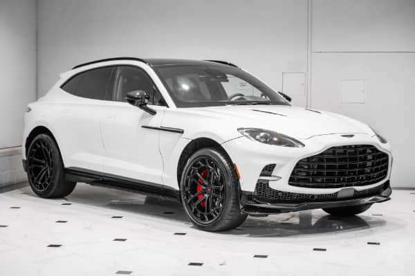 2026 Aston Martin DBX - Image 1