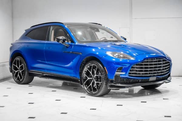 2026 Aston Martin DBX - Image 1