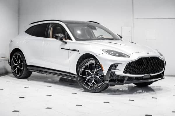 2026 Aston Martin DBX - Image 1