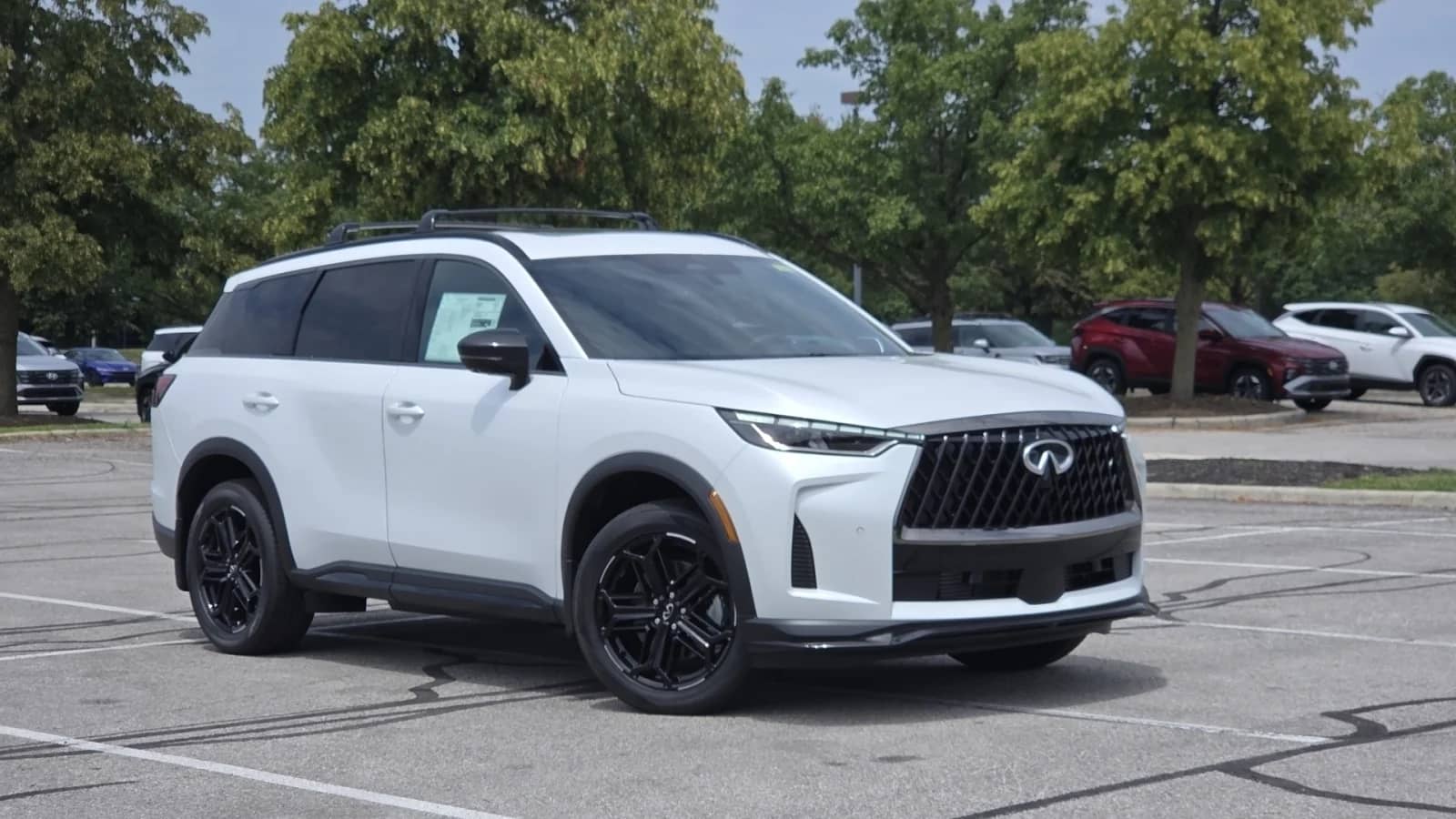 2027 INFINITI QX60 - Image 2