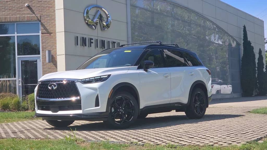 2027 INFINITI QX60 - Image 2