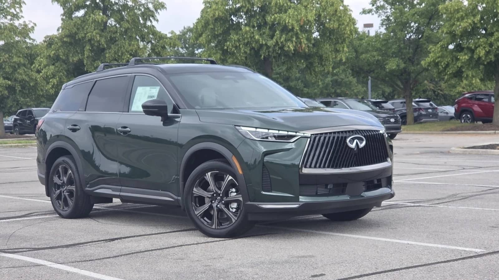 2027 INFINITI QX60 - Image 2