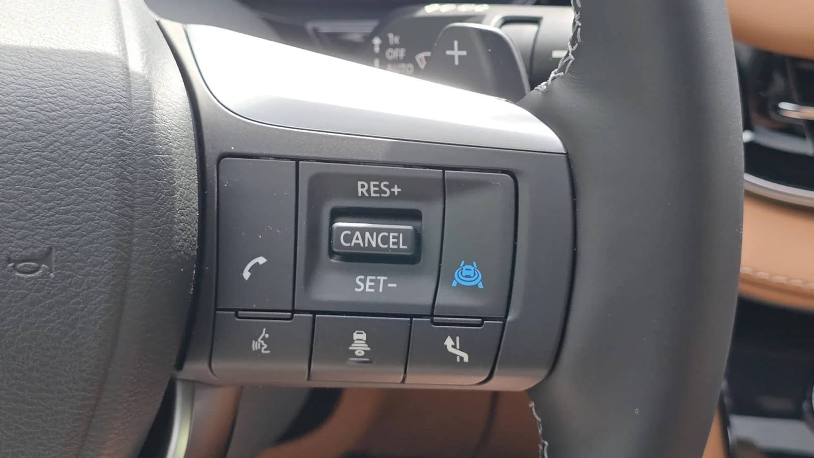 2027 INFINITI QX60 - Image 35