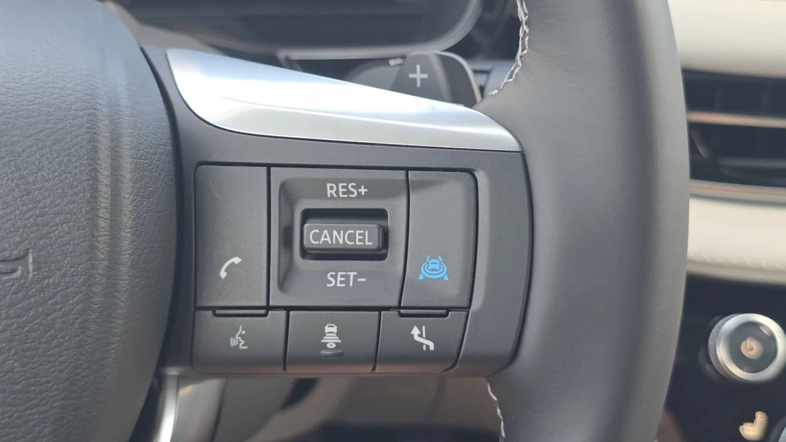 2027 INFINITI QX60 - Image 36