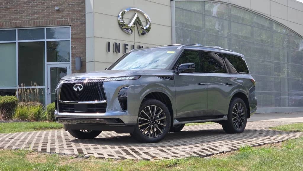 2027 INFINITI QX80 - Image 3