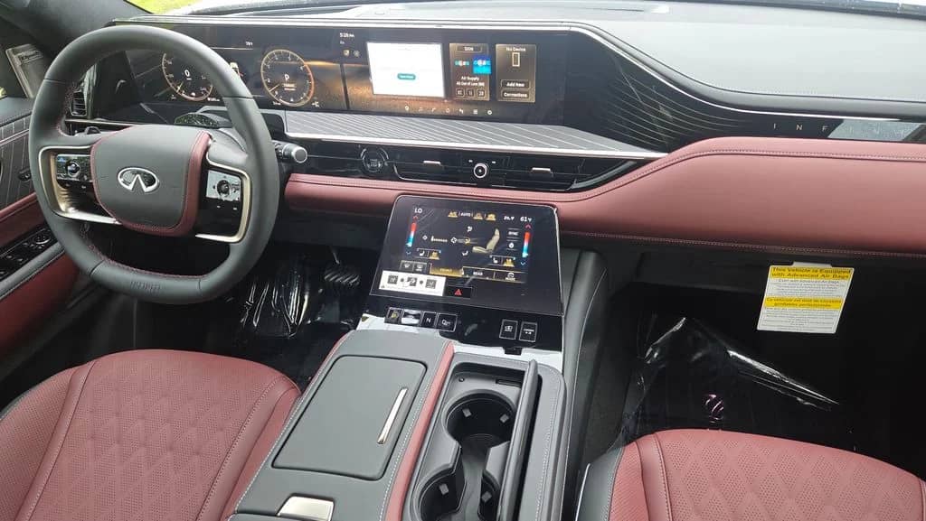 2027 INFINITI QX80 - Image 3