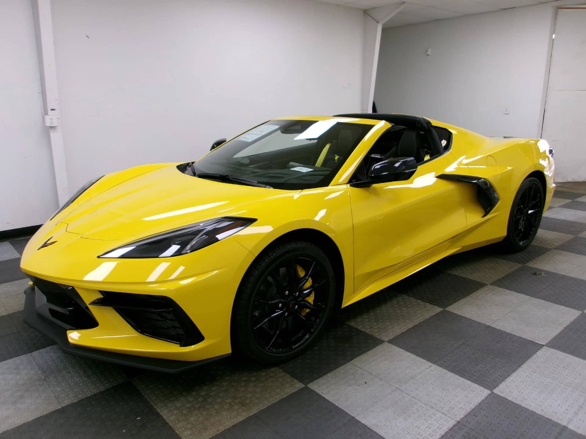 2027 Chevrolet Corvette - Image 1