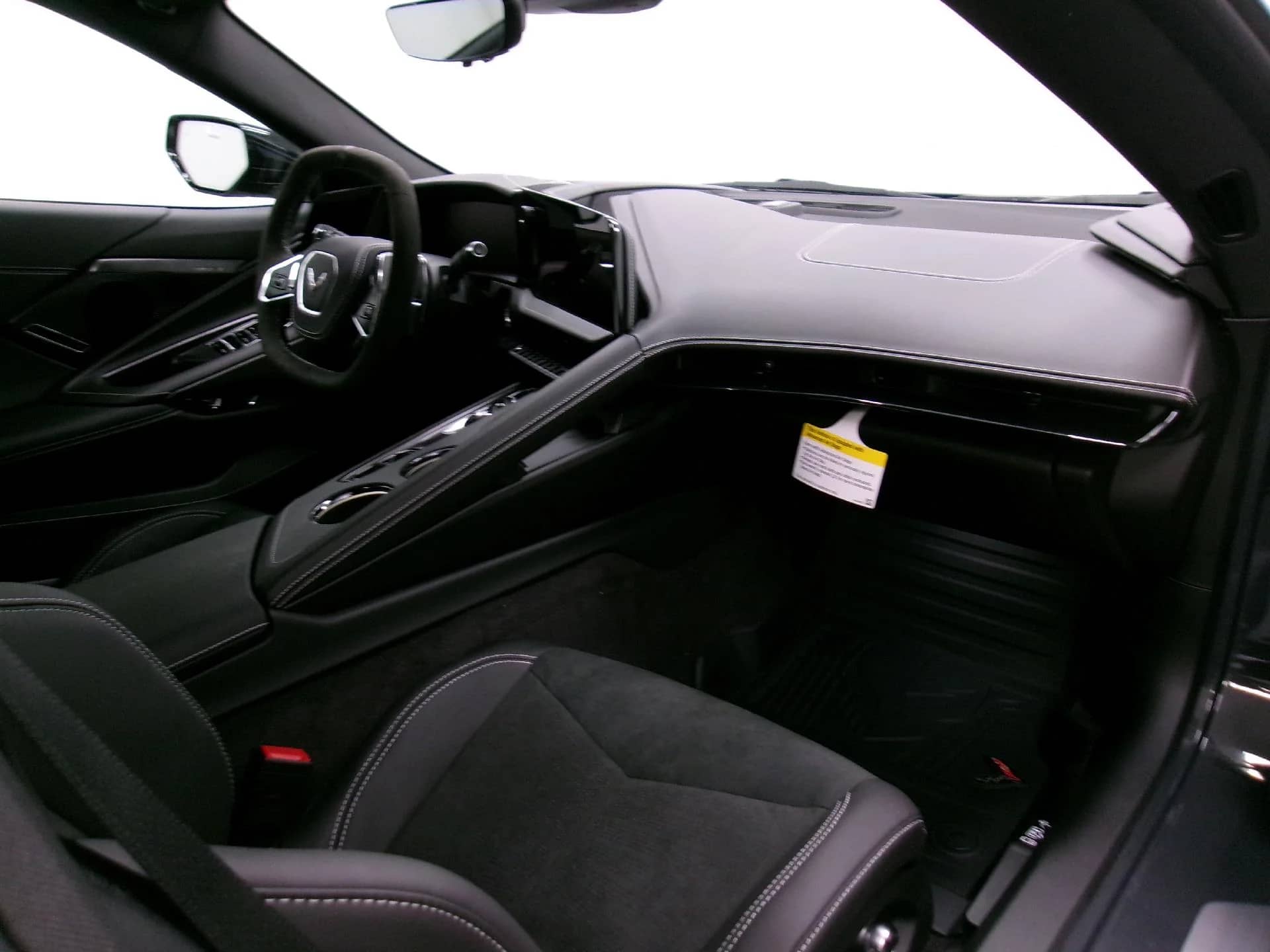 2027 Chevrolet Corvette - Image 3